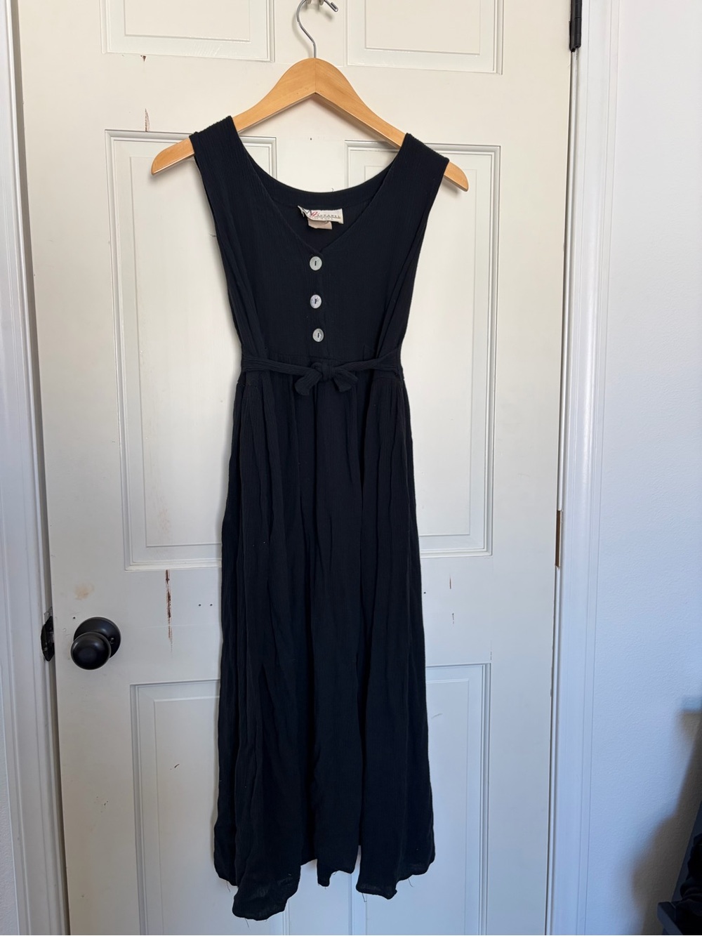 Sleeveless Black Maxi Dress with Front Buttons and Waist Tie
